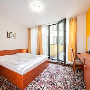 city-central-de-luxe.praguehotelsweb.com/