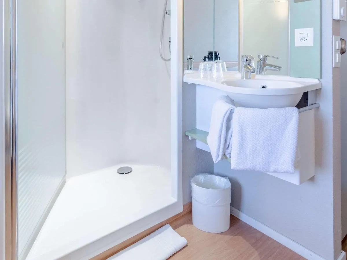 Ibis Budget Basel City 0*,