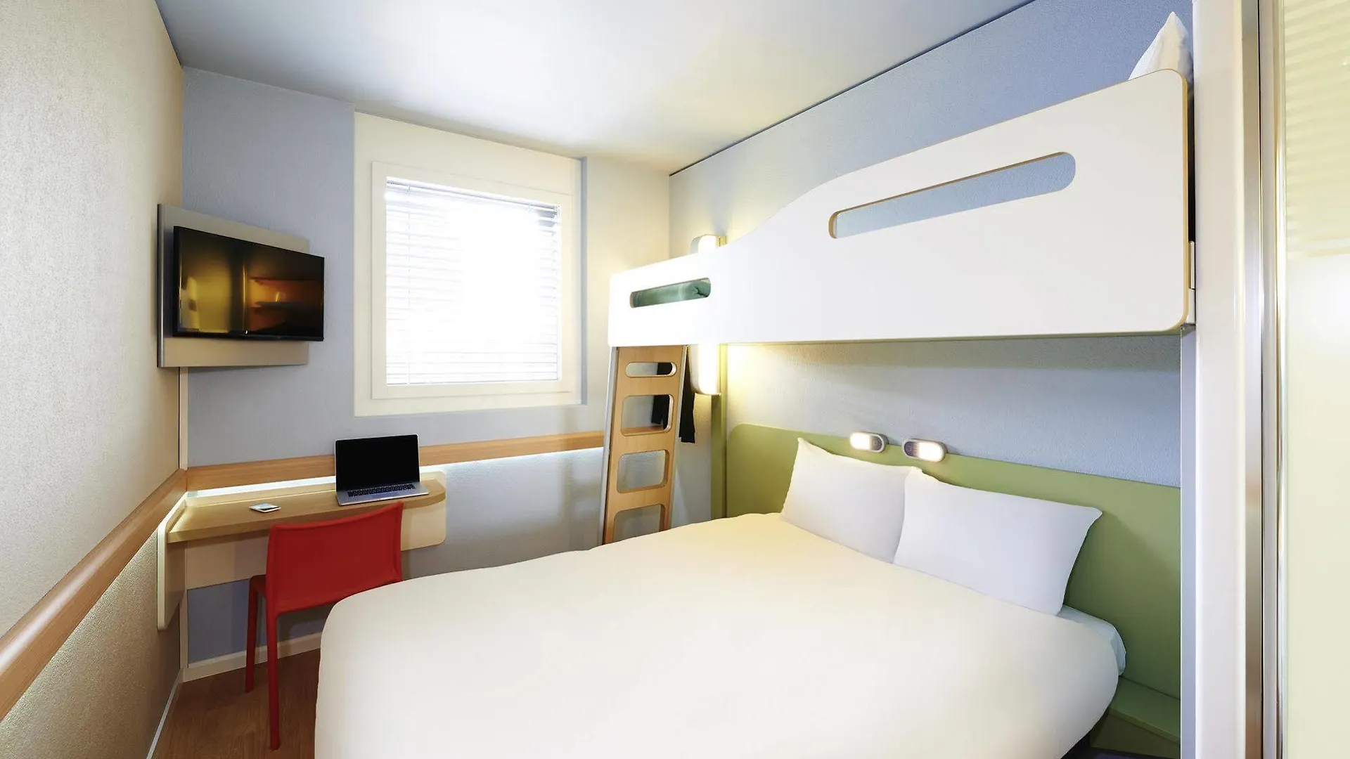 Ibis Budget Basel City Hotel