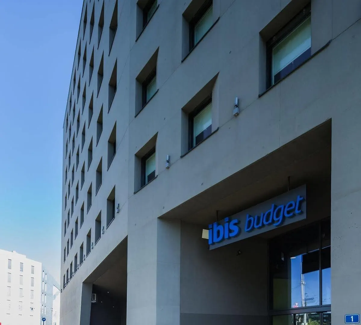 Ibis Budget Basel City Hotel